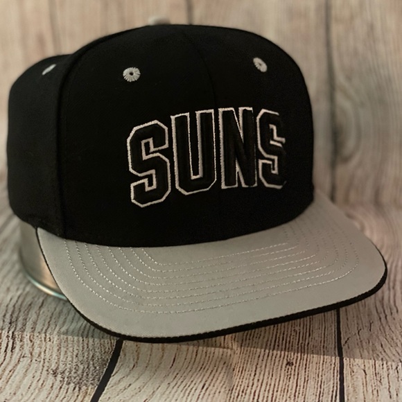Phoenix Suns - Black and White Raised Logo - Picture 8 of 8